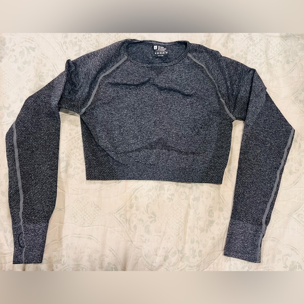 Like New! Gymshark long sleeve athletic compression crop -
